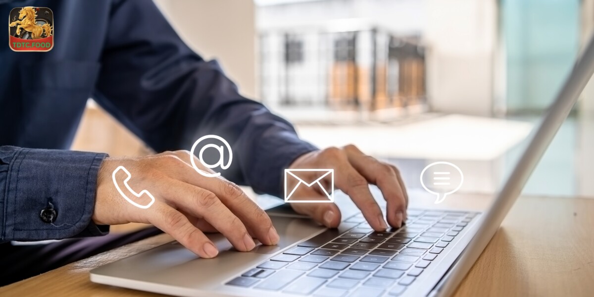 Hình thức liên hệ đa dạng giúp người chơi thuận tiện hơn trong trải nghiệm